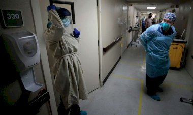 Tıp uzmanlarının ruh sağlığını etkileyen COVID-19