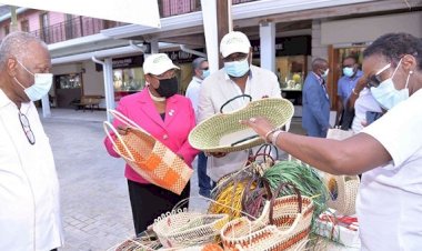 Turizm ve Kültür Bakanları Herkesi Bu Noel'de Jamaika Alışverişe Çağırıyor